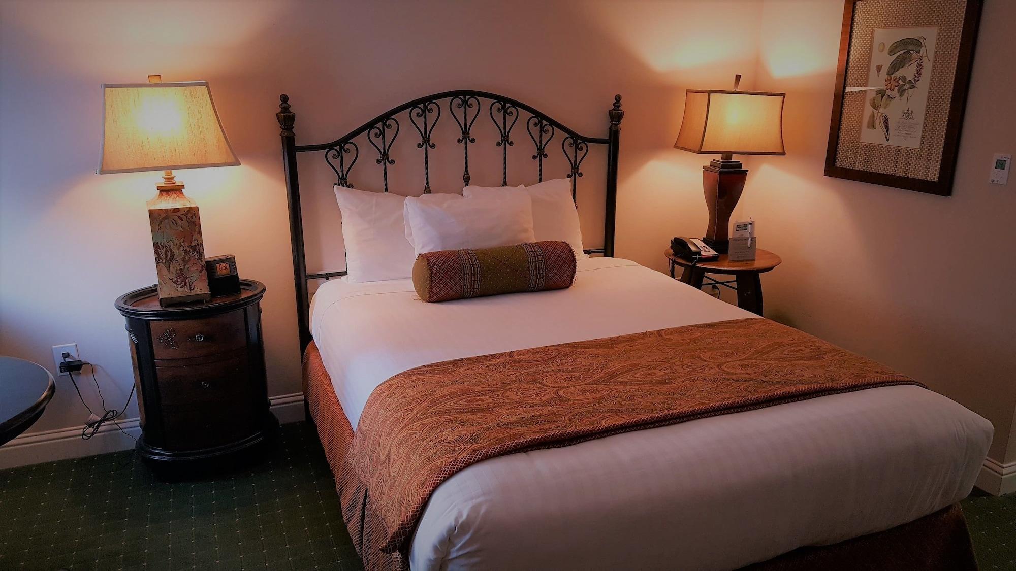 The Monterey Hotel Екстериор снимка