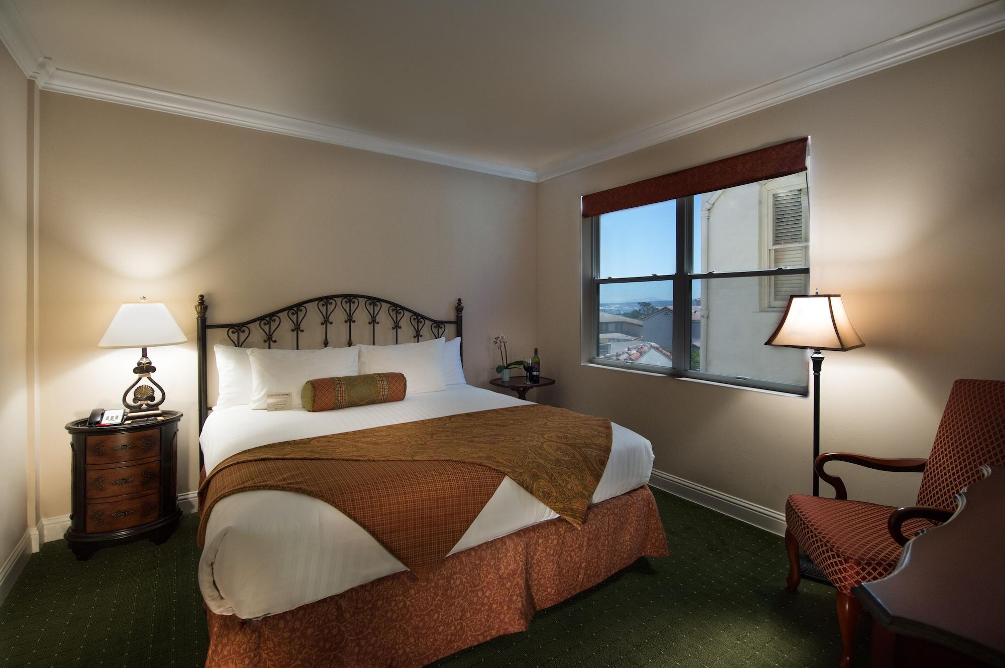 The Monterey Hotel Екстериор снимка