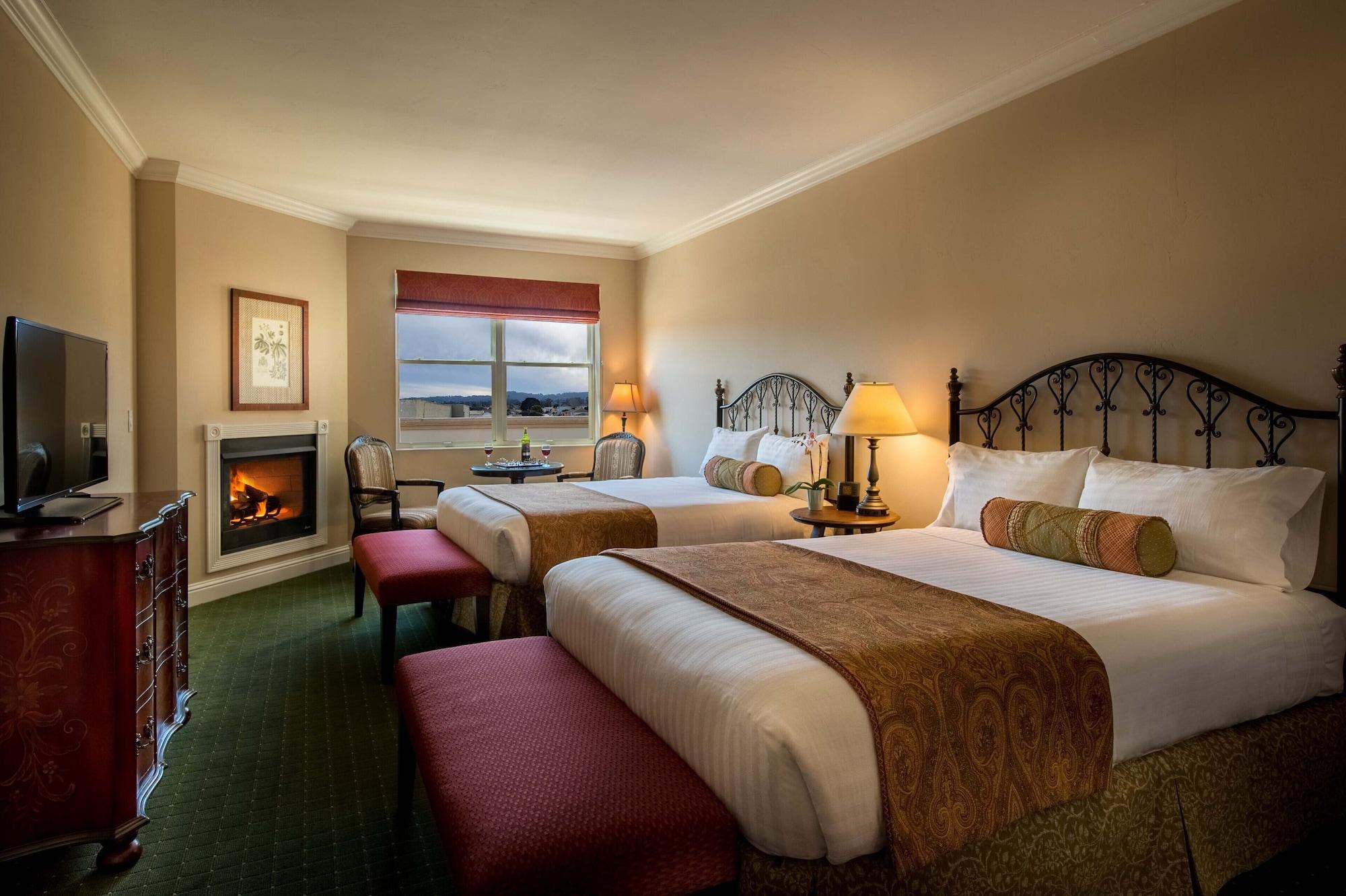 The Monterey Hotel Екстериор снимка