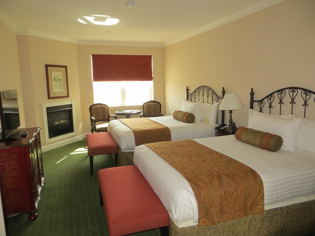The Monterey Hotel Екстериор снимка