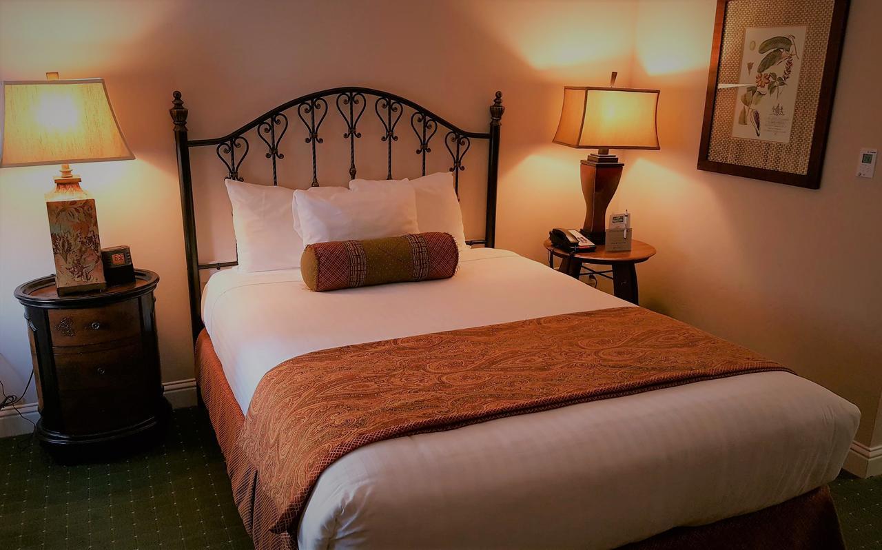 The Monterey Hotel Екстериор снимка