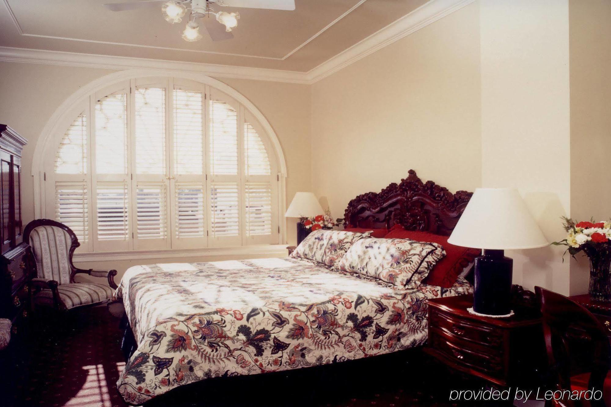 The Monterey Hotel Екстериор снимка
