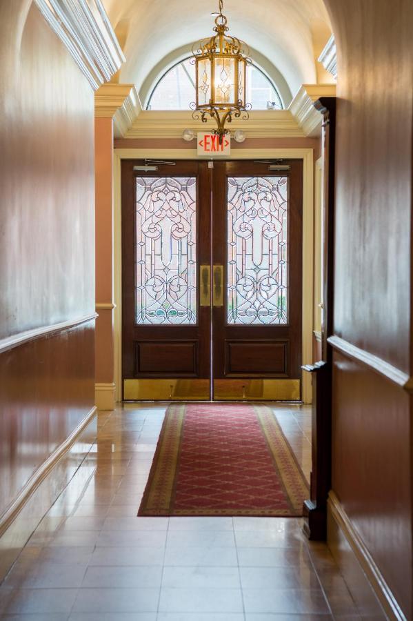 The Monterey Hotel Екстериор снимка
